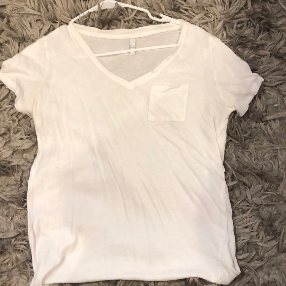 White tee